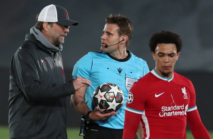 同位置对决看得人上头