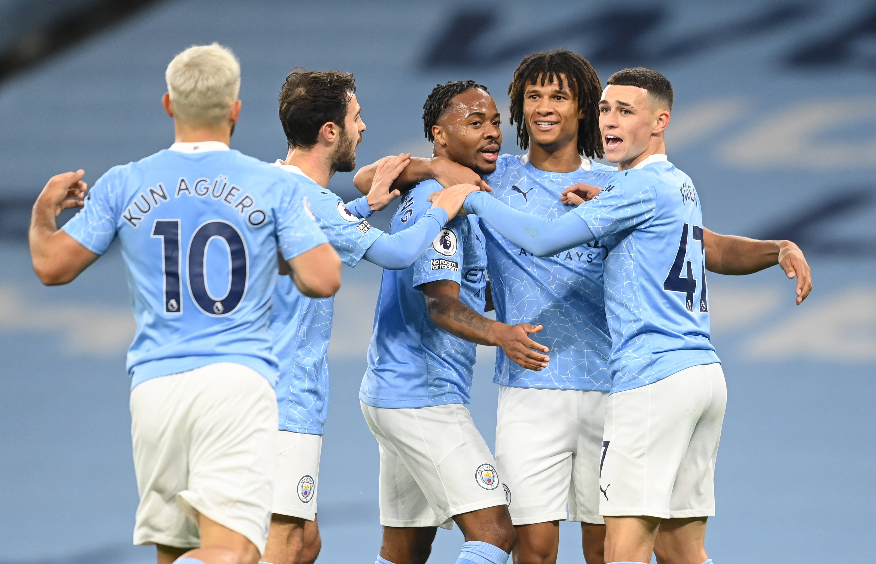 苏格兰晋级世界杯，前曼联炸弹小队成员社媒祝福麦克托米奈（苏格兰闯进世界杯，前曼联“炸弹小队”成员发文祝贺麦克托米奈）