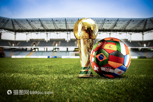 18岁埃斯特旺近6次国家队出场打入5球，成贝利之后首人（18岁埃斯特旺国家队近6战打进5球，成为贝利之后首位达成者）