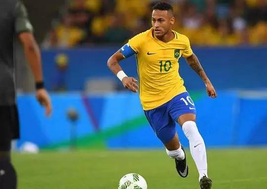 NBA：湖人险胜火箭 詹姆斯砍下38分