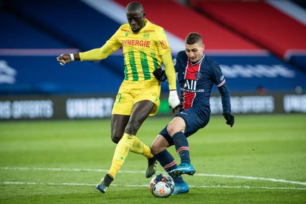 快攻从后场发起一气呵成