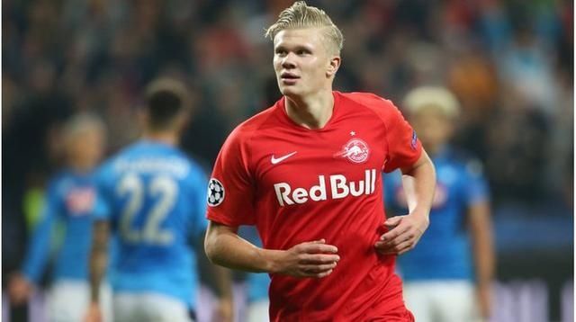 电讯报：纽卡有意引进小将斯密特，该球员非常乐意在一月加盟