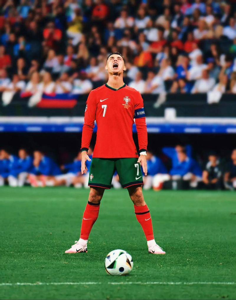 哈兰德vs水晶宫全场数据：射门2次进2球，抢断3次（哈兰德对阵水晶宫：两射两中，三次抢断）