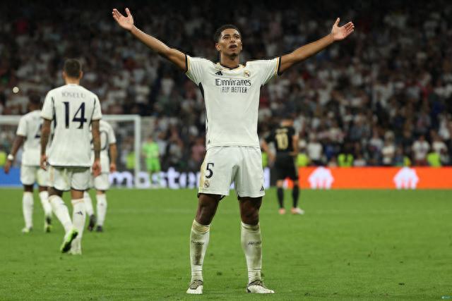 前中超球员许小龙：金元时代单场奖金千万，球员平时不吃海参（许小龙谈金元时代：单场奖金上千万，球员平时并不吃海参）