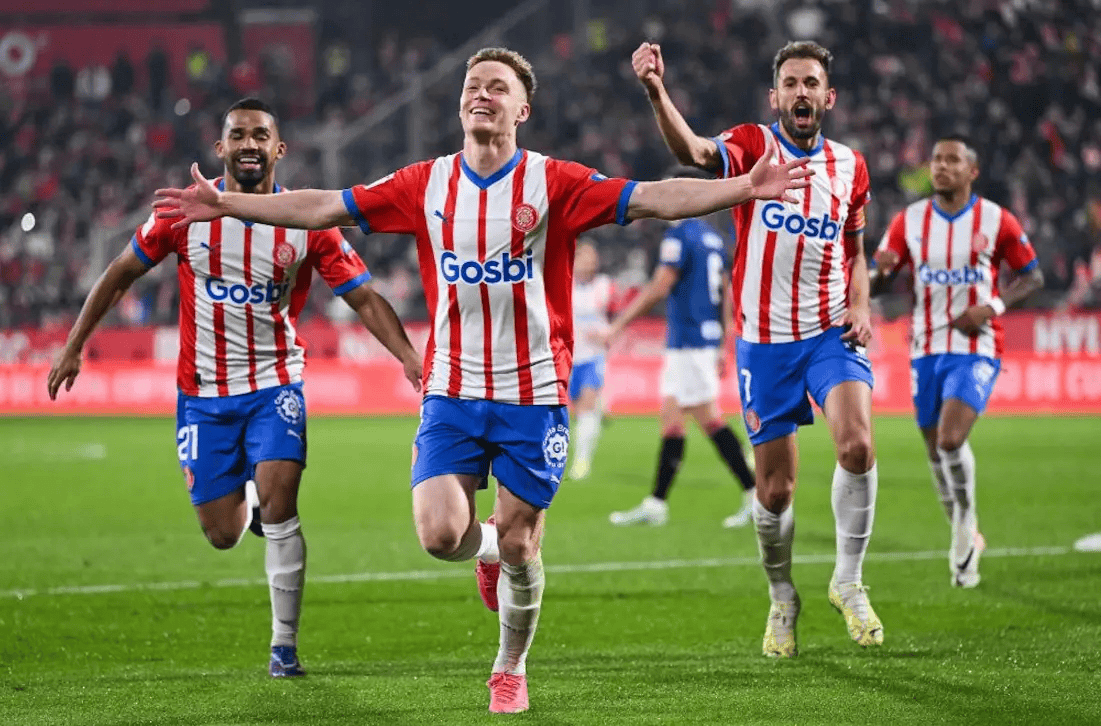 狼队14轮仅积2分排名英超垫底，上赛季曾双杀曼联