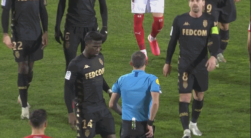 2025／26赛季英超：西汉姆联0-2利物浦！萨拉赫替补席见证利物浦重生（英超2025／26赛季：利物浦2-0客胜西汉姆，萨拉赫替补席目睹红军复苏）