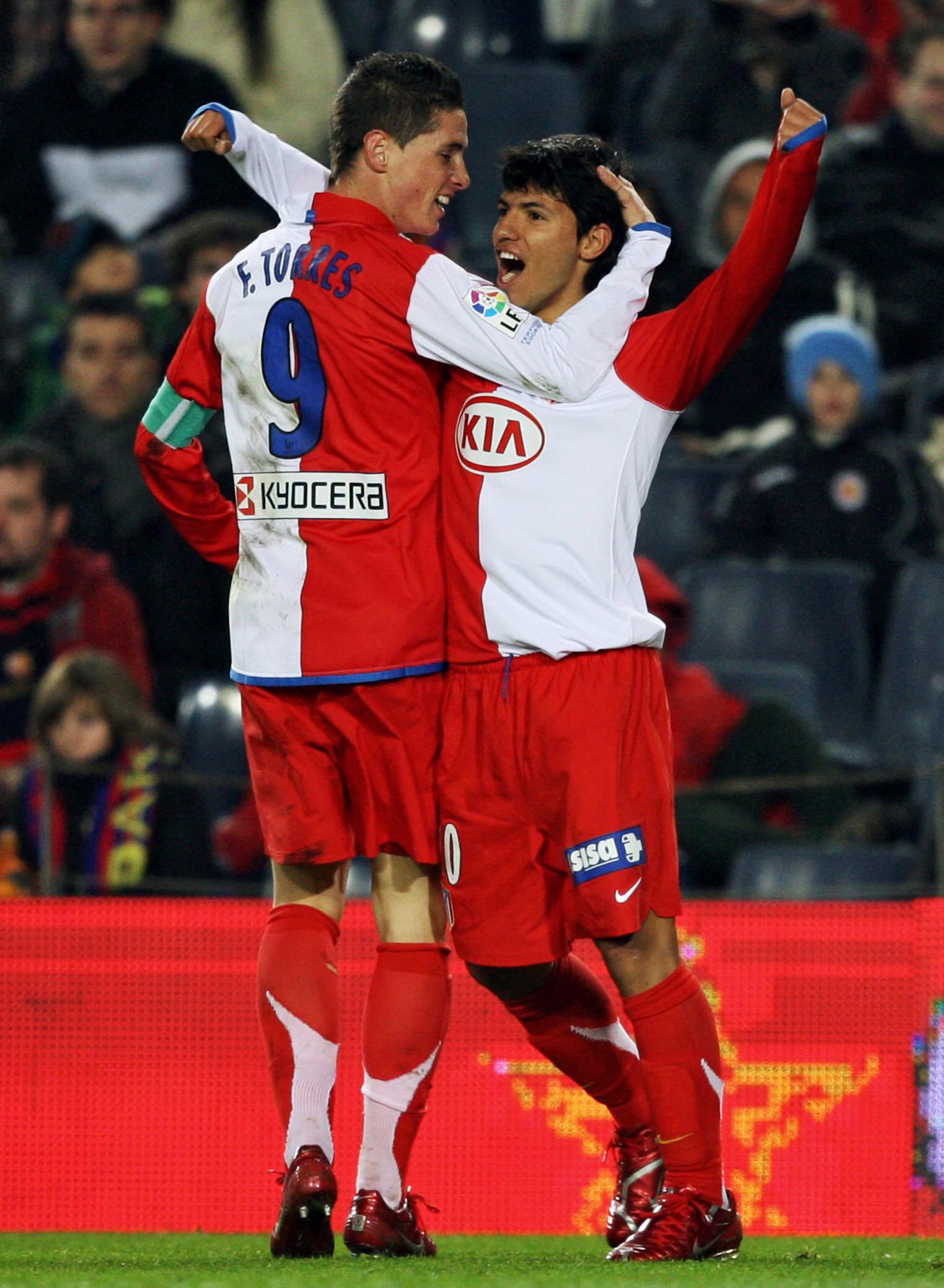 拜仁官方：格纳布里因膝盖问题缺席今日比赛