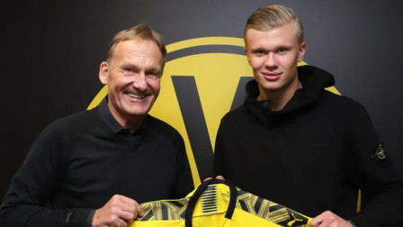 东体：亚国联最早28年落地，中国足球躺平恐将耽搁一代球员（亚国联最快2028年落地，中国足球若继续躺平恐耽误一代球员）