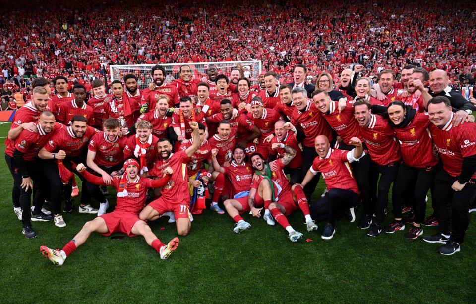 一纸新规! 中国足球青训的“合同枷锁”被砸碎，但孙继海们的路在何方？（新规破冰中国足球青训合同枷锁，“孙继海们”将何去何从？）