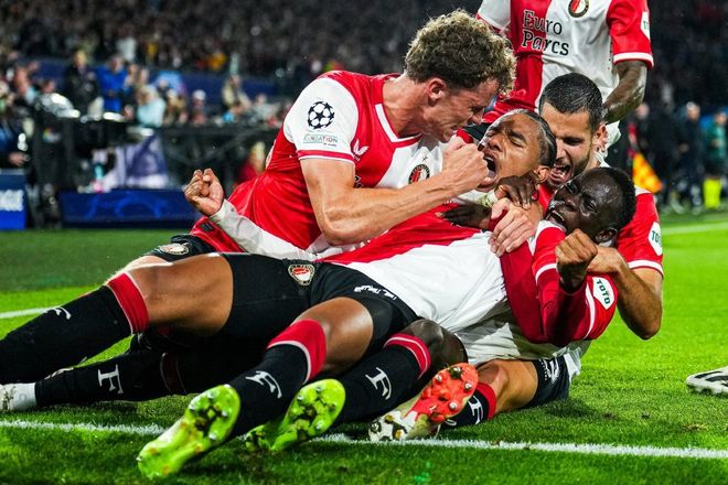 苏超南京主帅：业余球员比赛有6万多人观战，在西班牙见不到