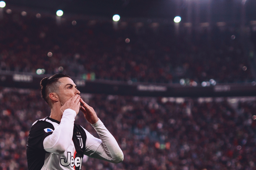 德转朱艺：黎巴嫩裁判组执法国安VS麦克阿瑟的亚冠联赛