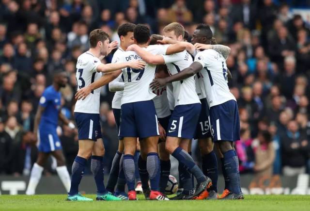 皇马对阵塞尔塔大名单：阿诺德因伤缺阵，卡马文加在列